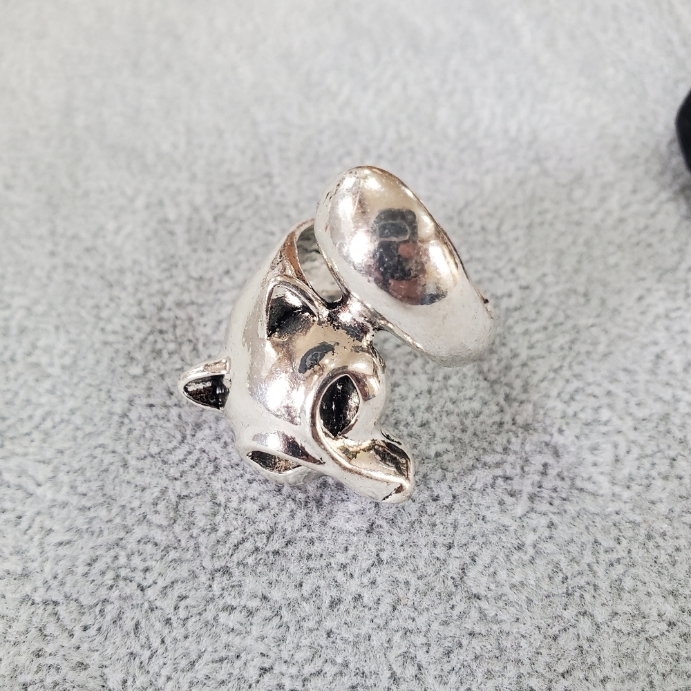 Fox Ring - Picture 2 of 7